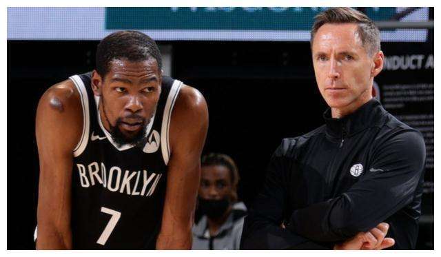 亨德森在中 亨德森在中