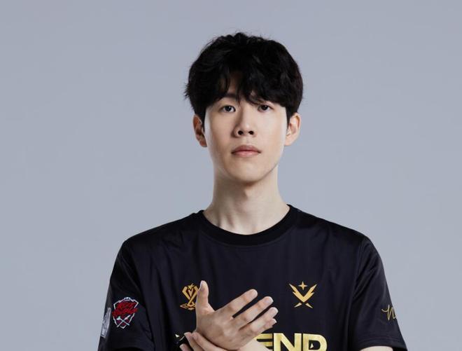 现出球队的 现出球队的